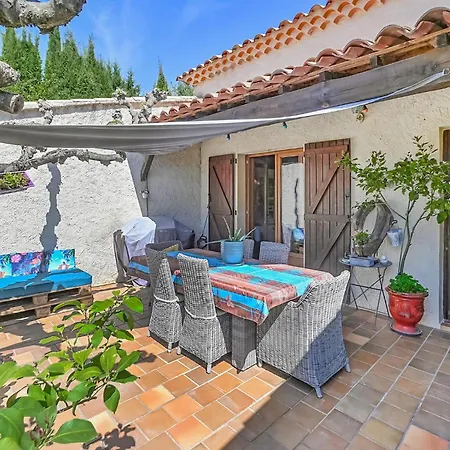 Holiday home Amazing In With Wifi Saint-Privat-des-Vieux